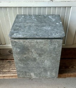 Vintage Cumberland Case Chattanooga TN Galvanized Metal Milk Man Box
