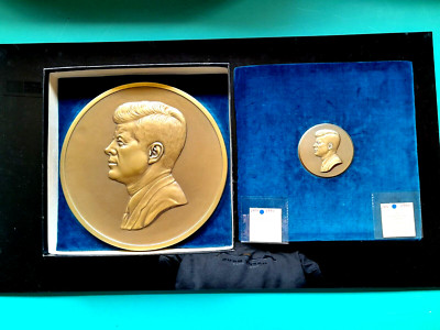Linsey-Morris Prize John F. Kennedy Plaque and Medallion