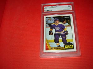 1987-88 O-Pee-Chee OPC 42 Luc Robitaille PSA 7 NM