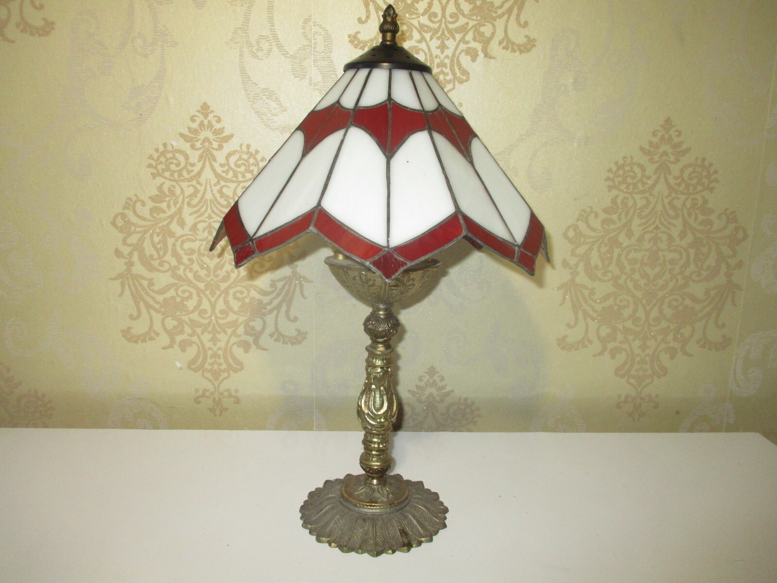 VINTAGE STAINED GLASS TIFFANY TABLE LAMP eBay