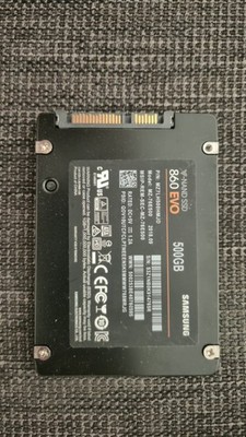 Samsung 860 EVO 500GB 2.5-inch SATA III solid-state drive (Model: MZ-76E500).