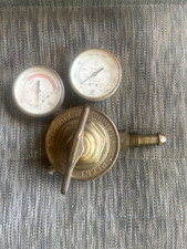 VICTOR EQUIPMENT COMPRESSED GAS REGULATOR MODEL SR460A 350PSIG MAX INLET