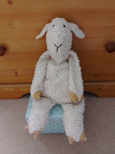 Jellycat. Mittleres Bunglieschaf.