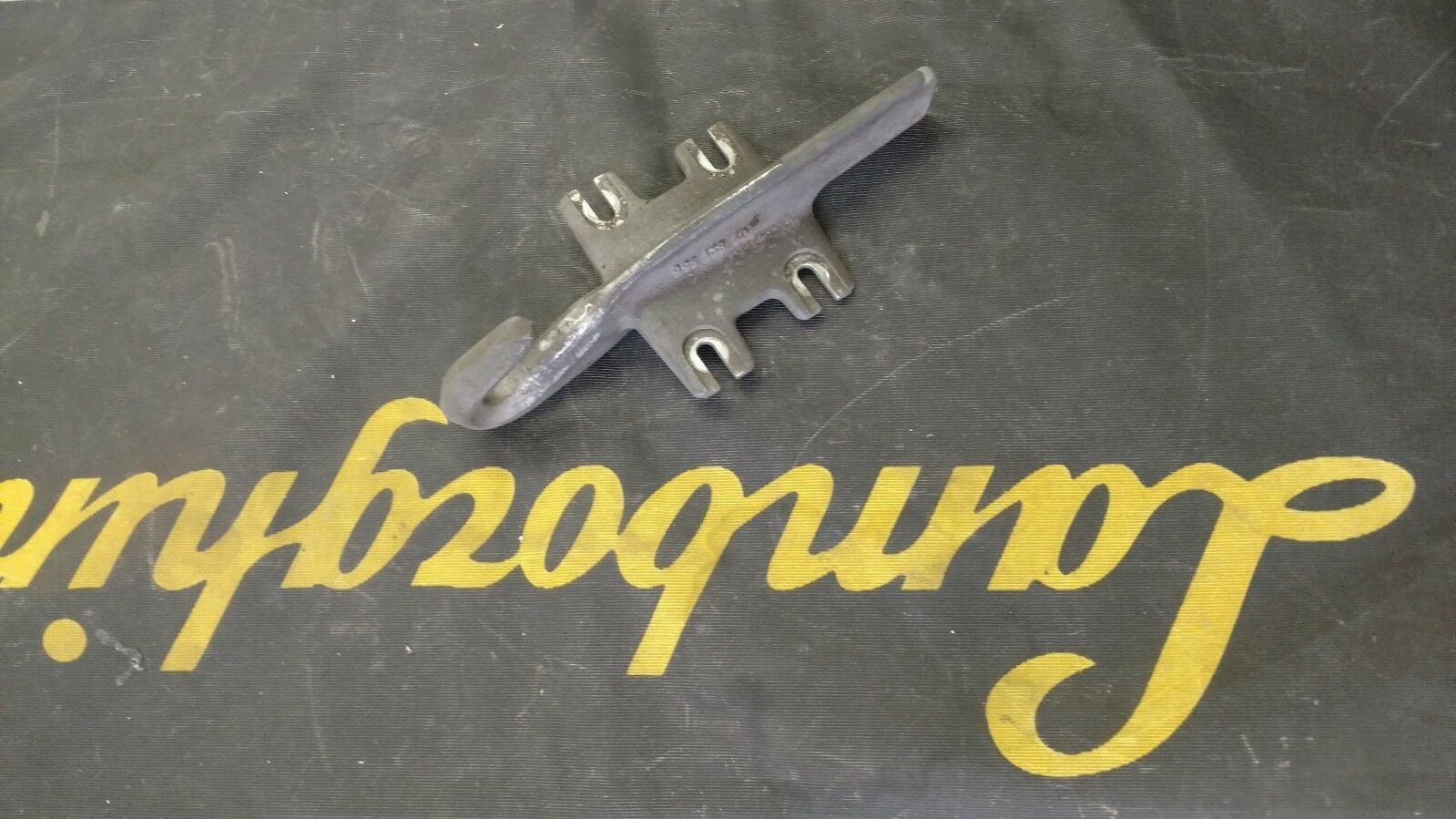 LAMBORGHINI GALLARDO & LP560 SPYDER CONVERTIBLE TOP HOOK MOUNT OEM 407827355