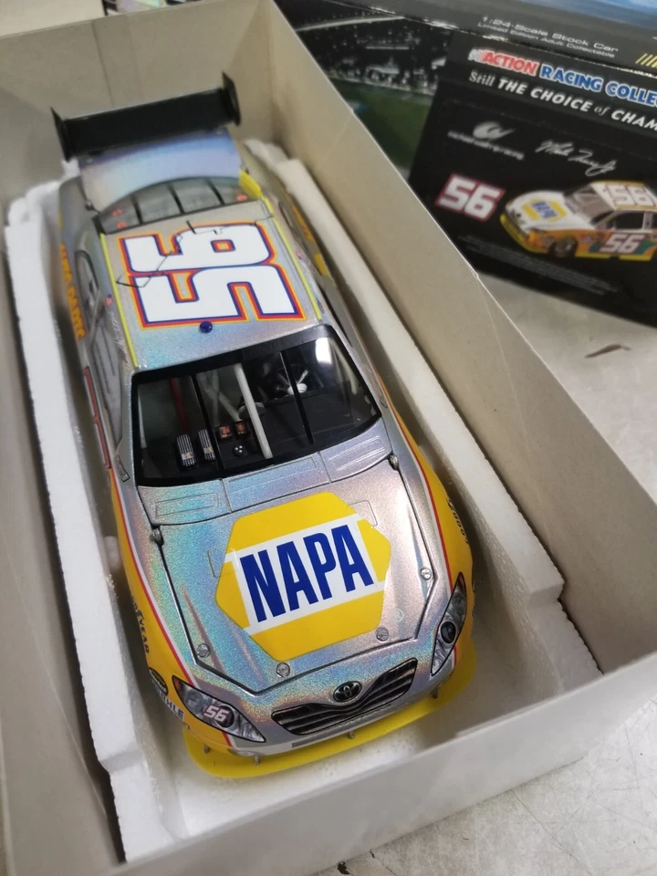 Truex Jr #56 NAPA Flashcoat 2010 plateado 1/24 Waltrip coche fundido a presión NASCAR Foto 3 de 4