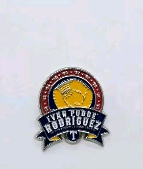 Pudge Ivan Rodriguez Lapel Pin 10 constative Gold Gloves RARE - Image 2 of 4
