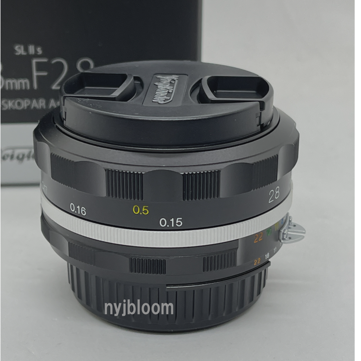 New VOIGTLANDER COLOR-SKOPAR 28mm f2.8 SL IIS Nikon AI-S Lens