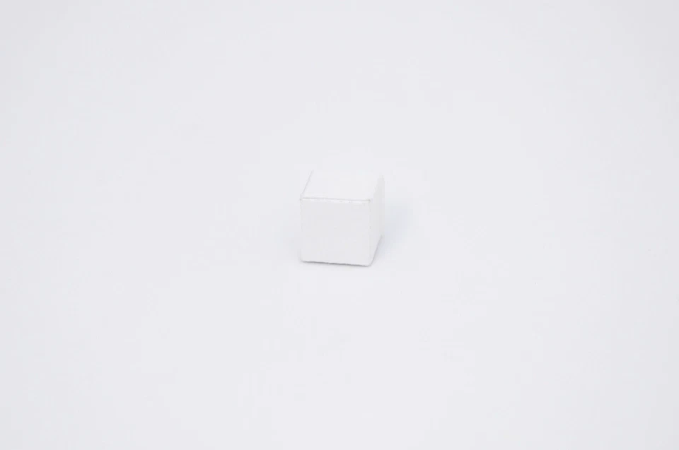 25 x Small White cardboard Box for Small Product or Gift Box 1x1x1 cm - Image 2 of 3
