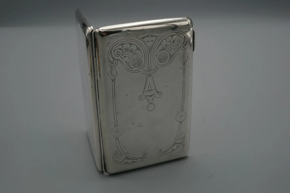 ANTIGUA CAJA DE CIGARRILLOS RUSA 84 PLATA POR VERHOVTSEV FEDOR, SELLO MOSCÚ Foto 2 de 4