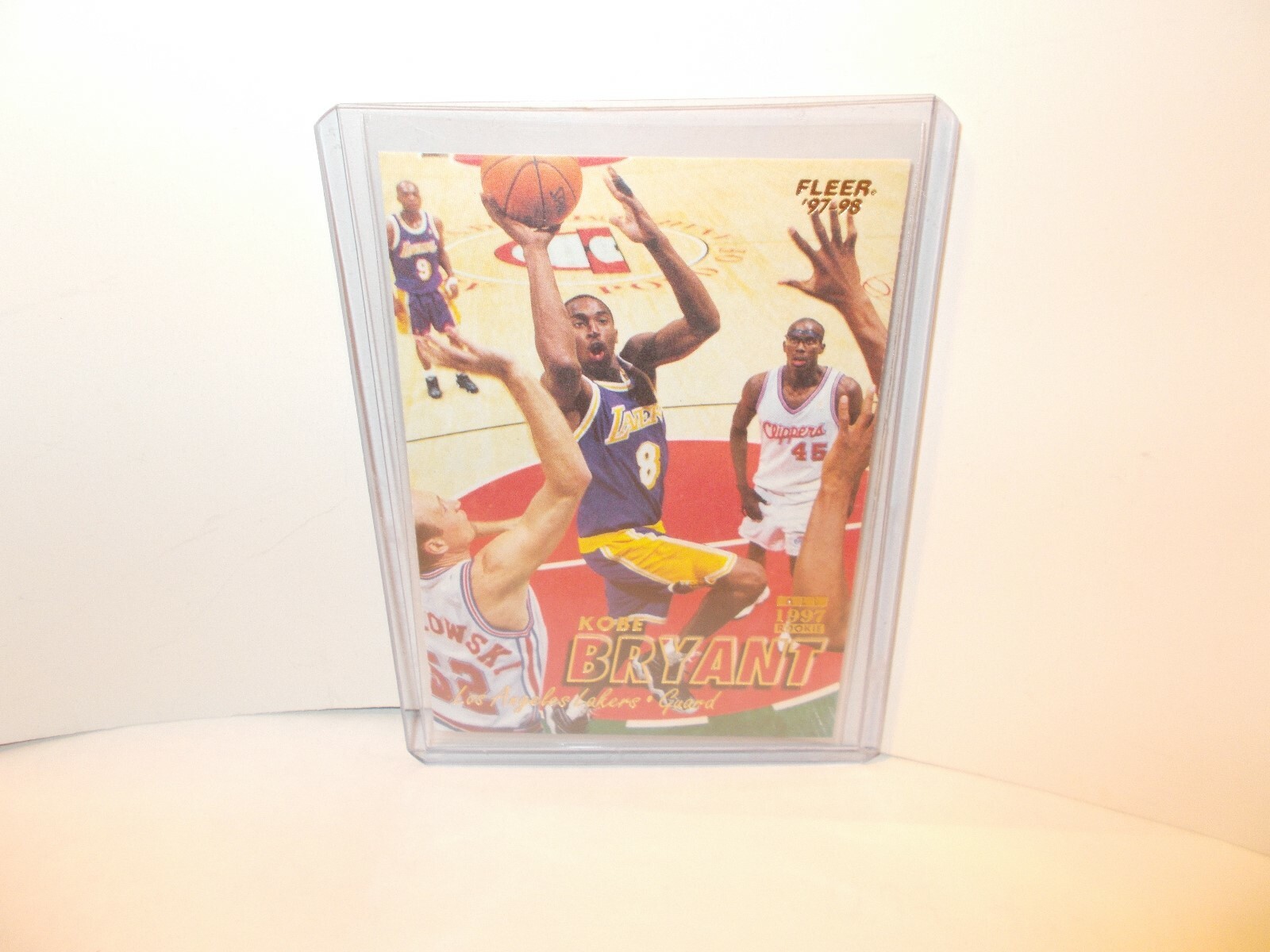 1997 KOBE BRYANT FLEER 97-98 * ALL 1997 ROOKIE * CARD #50 LAKERS 2nd YEAR