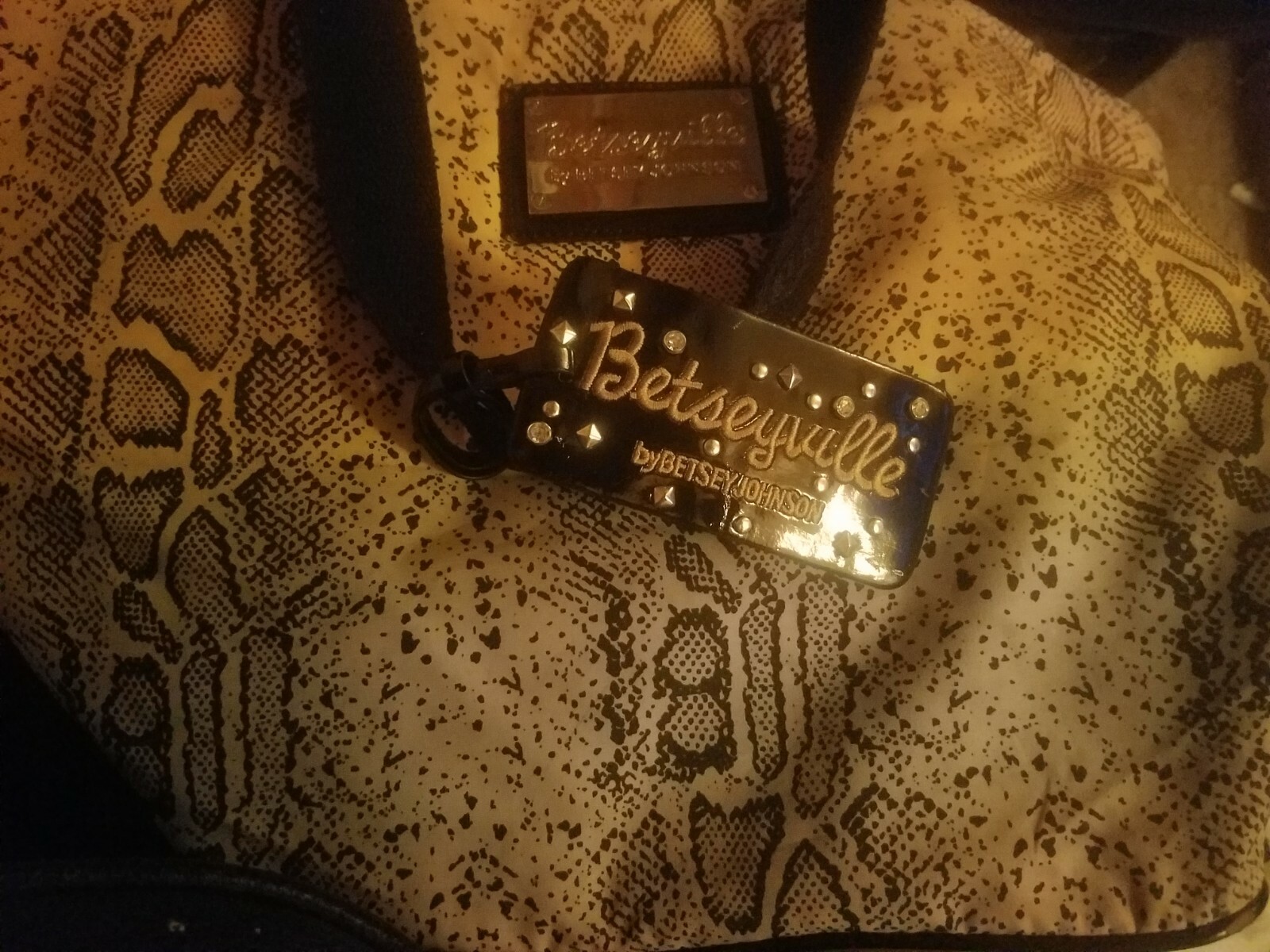 Picture 2 of 4