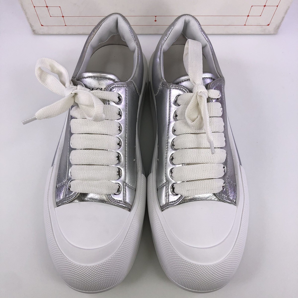 Alexander Mcqueen Men's White Metallic Sneaker Shoes $540