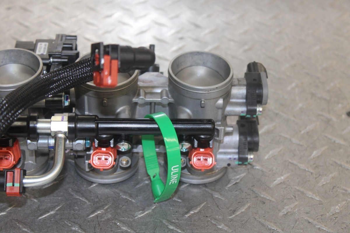 am出品 2019 2019-2020 KAWASAKI NINJA ZX6R ZX636K THROTTLE BODIES