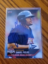 2014 Toledo Mud Hens Team Set Daniel Fields RC Rookie Card Signed IP Auto MLB. rookie card picture