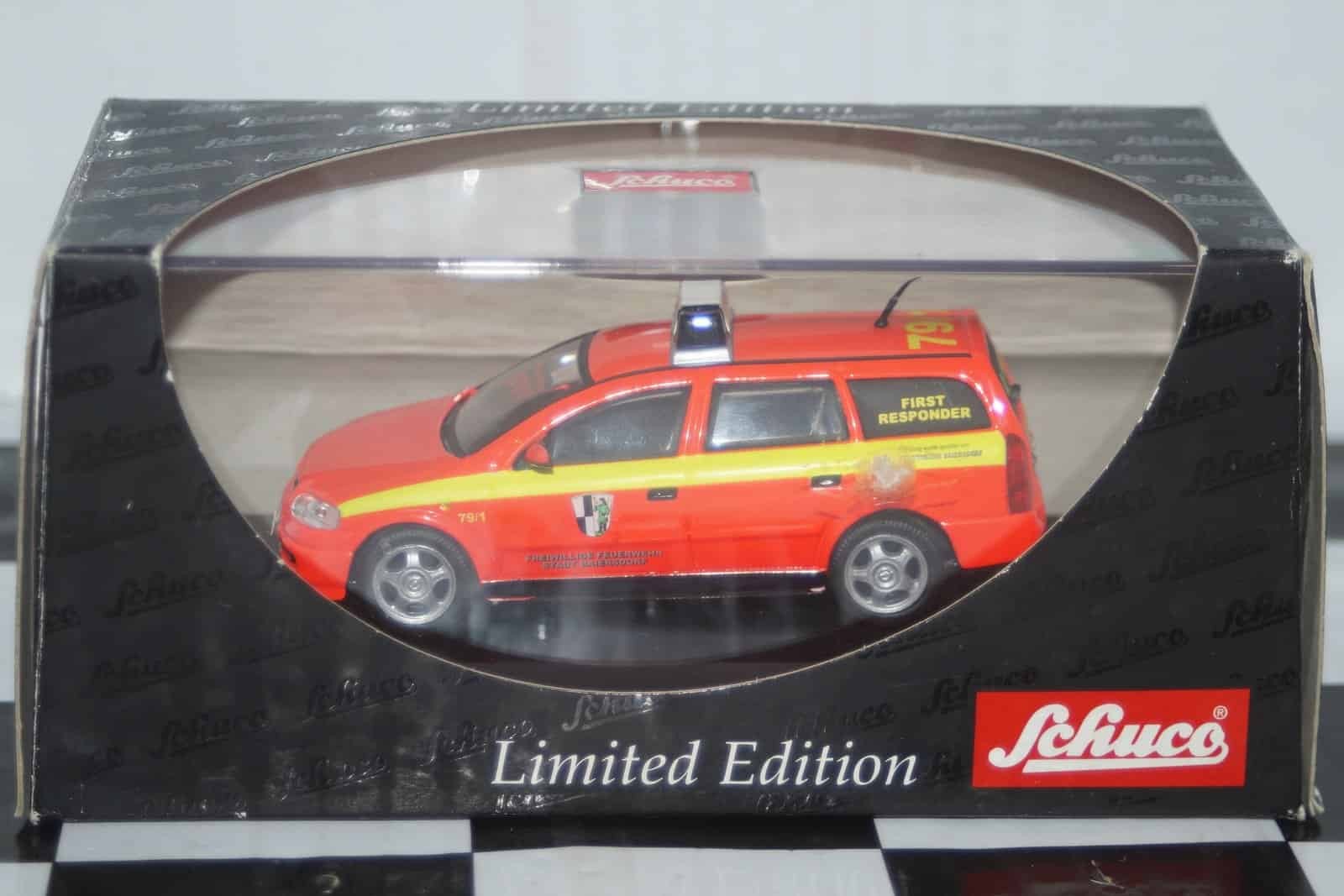 Schuco Opel / Vauxhall Astra Estate First Responder 04377 1:43 scale