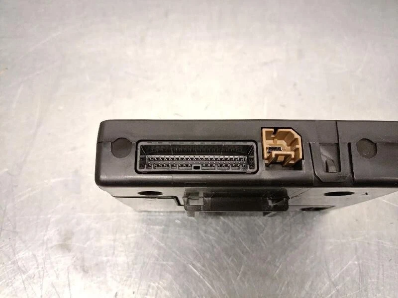 282757104R modulo elettronico per RENAULT KADJAR (HA HL ) 1.3 2015 5488725 - Immagine 3 di 4