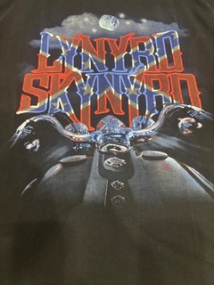 VINTAGE 90'S LYNYRD SKYNYRD BLACK SINGLE STITCH USA MOTORCYCLE 20 YEARS SHIRT LG
