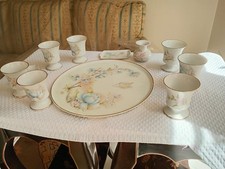 Service à café en porcelaine en très bon état