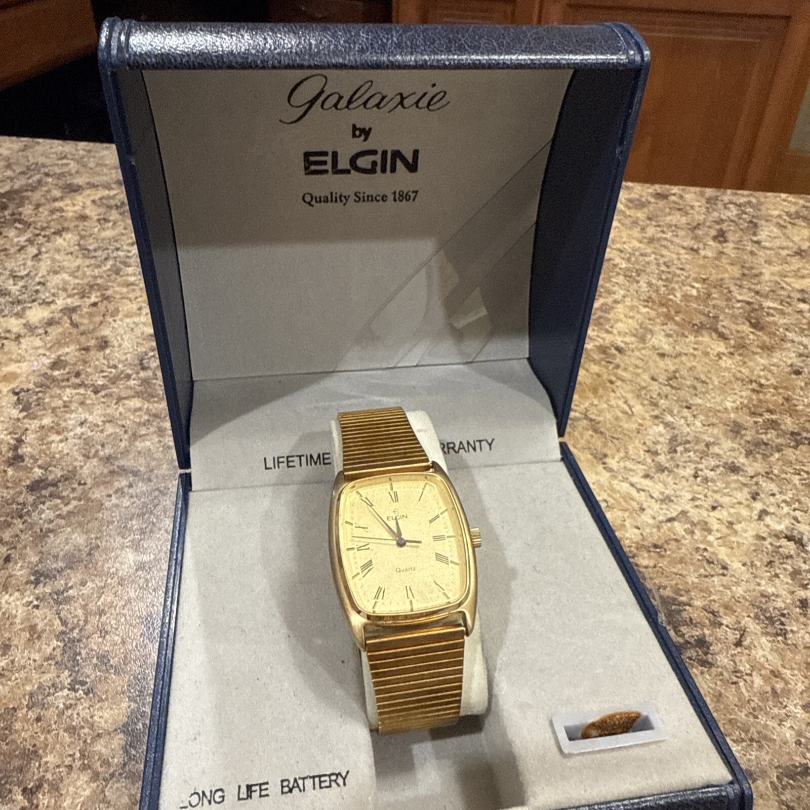 Vintage Elgin Galaxie Quartz Watch Gold Time Japan Movements EB002CA