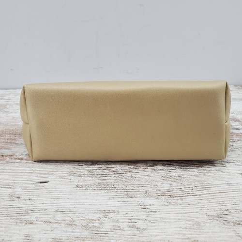 Bvlgari Cosmetics Toiletry Bag - Picture 4 of 6