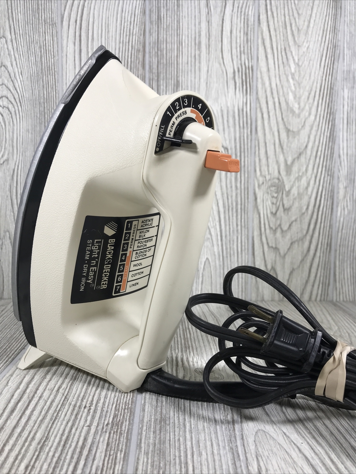 black and decker light n easy