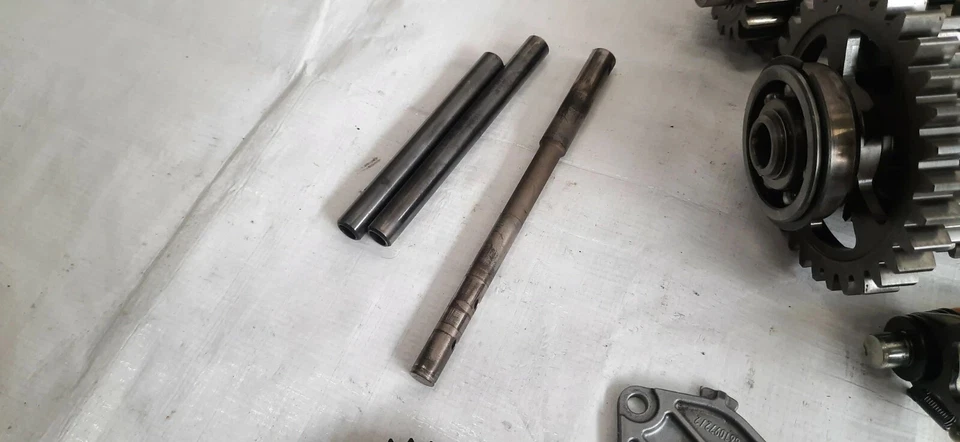 (35) BMW F 800 R K73 Getriebe, Getriebewelle, Zahnrad, Schaltgabeln, Schaltwalze - Bild 2 von 4