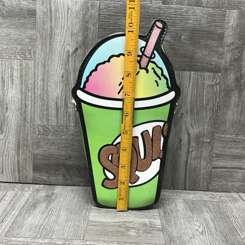 Typo 2017 3D Simpsons Squishee Cup Novelty Crossbody Purse Bag Lim Ed Used RARE - Picture 22 of 24