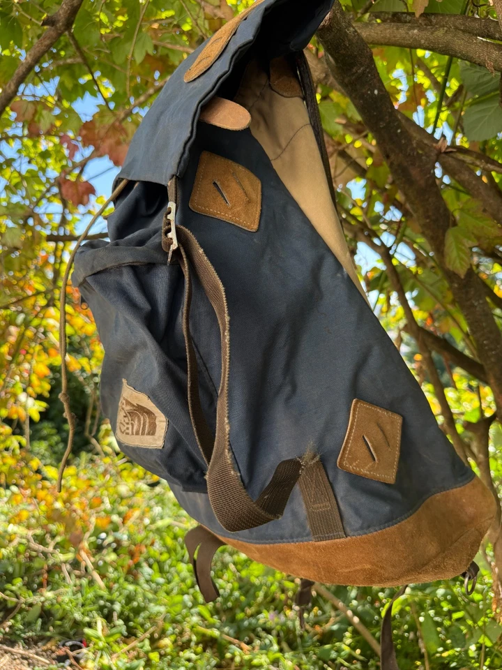 MOCHILA VINTAGE THE NORTH FACE Etiqueta Marrón Años 70 CUERO INFERIOR Marco Interno Foto 4 de 4