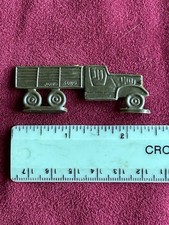 PLAT / SILHOUETTE 6 PAR CAMION DE L'ARMÉE ÉVENTUELLEMENT D'UN PAQUET DE SOLDATS EN PLASTIQUE.