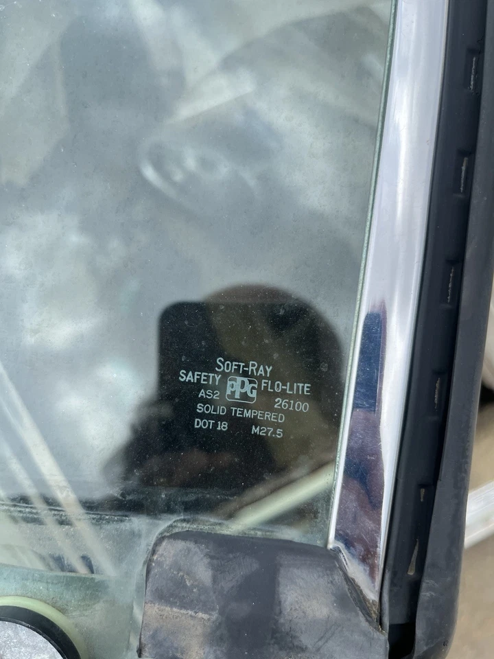 Eldorado 1981 cuarto lateral derecho ventana cristal fabricante original usado 1981 1982 1983 1985 Foto 3 de 3