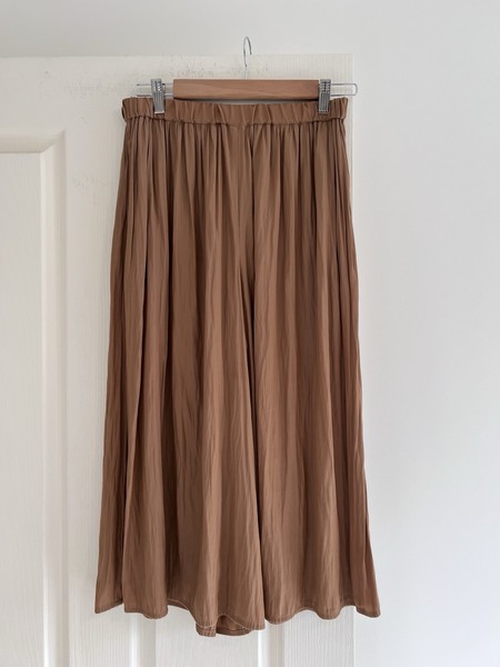 Michel Klein Size 38 Caramel Soft Flowy Culottes
