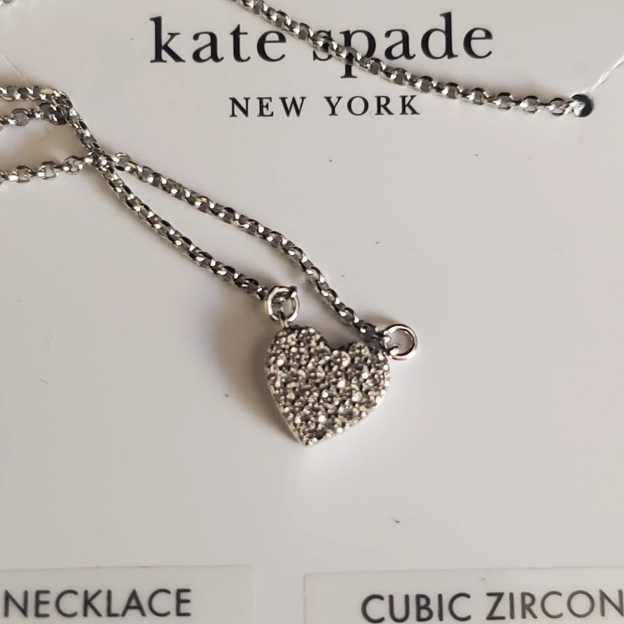 Kate Spade Yours Truly Pavé Cristal Mini Corazón Collar Placa Plata Nuevo con Etiquetas Regalo Foto 2 de 4
