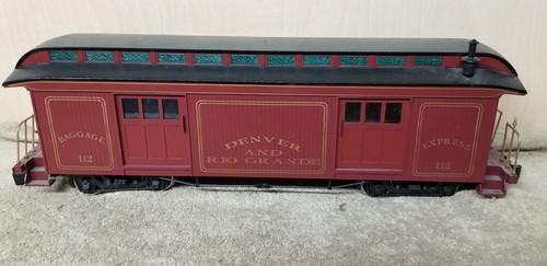 Bachmann 97418, vagón equipaje 4 puertas DENVER AND RIO GRANDE. con ruedas metálicas LGB | Condition: Used