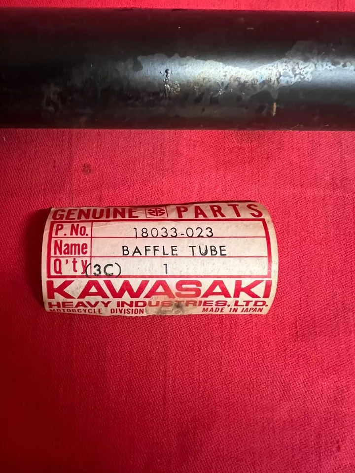 Tubo silenciador escape deflector Kawasaki NOS A1 A7 A1SS A7SS 18033-023 Foto 2 de 4