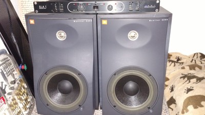 jbl 4208