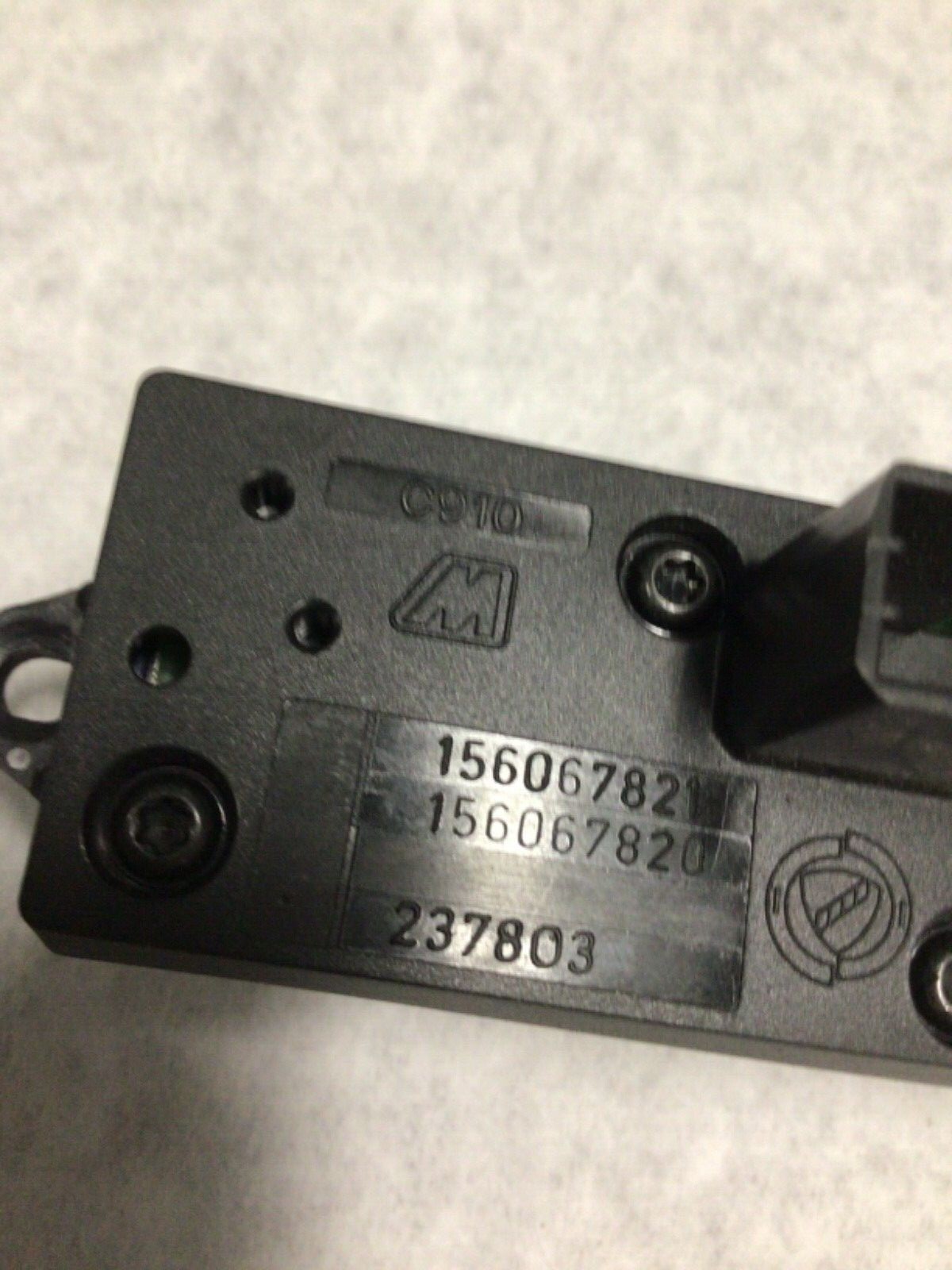 Maserati GranTurismo  GranCabrio M145 HASARD POWERLOCK SWITCH 08-13  237803 