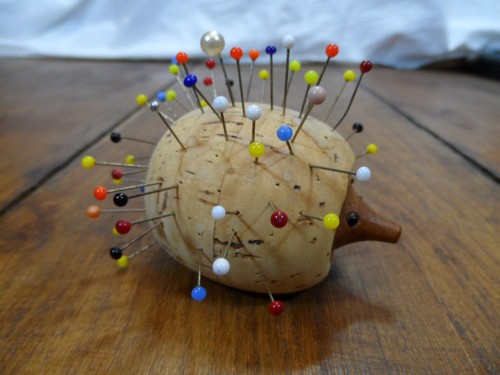 Used Lovely Looking DANMARK Nissen Cork Hedgehog Pin Cushion Sewing - Picture 12 of 20