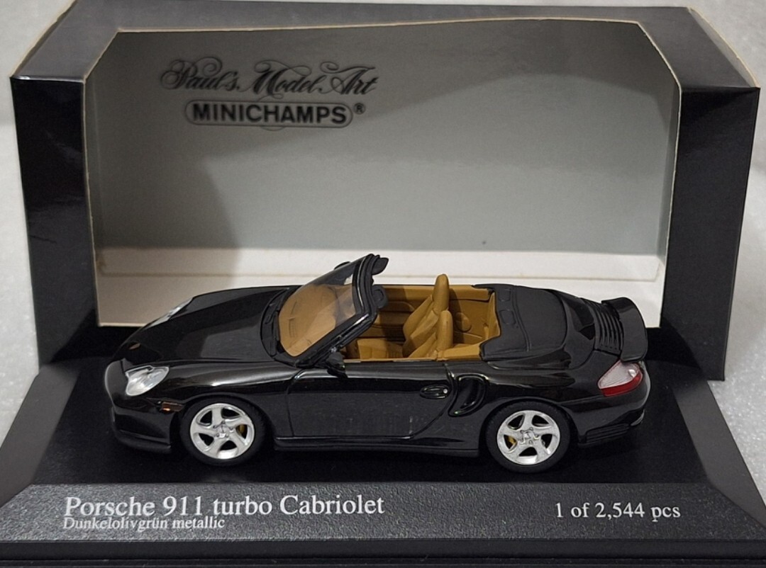 Porsche 911 (996) Turbo Cabriolet 2003 1:43 Minichamps 400062732