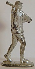 VINT LEAD SOLDIER WWI DOUGHBOY RIFLE ON SHOULDER ON BASE