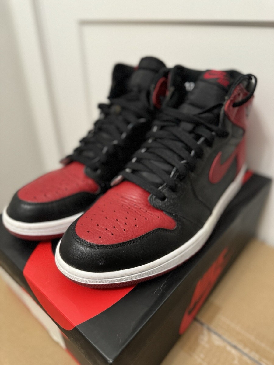 Size 12 Jordan Retro OG High Banned, Bred