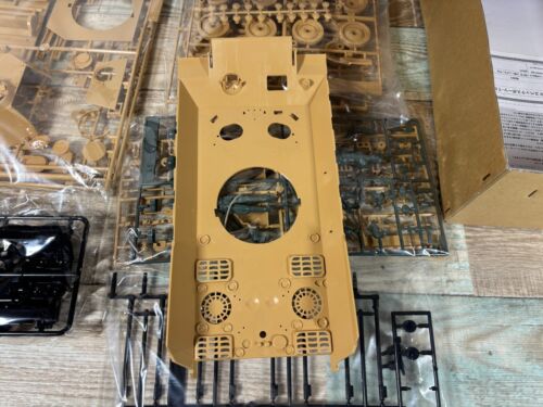Unused TAMIYA 1/25 RC Radio Control Tank German Tank Panther A ITEM 56602 - Picture 5 of 14