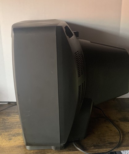 20” Samsung CRTV W Universal Remote Retro Gaming 4:3 80's Movies Model TXD1972 - Picture 6 of 17