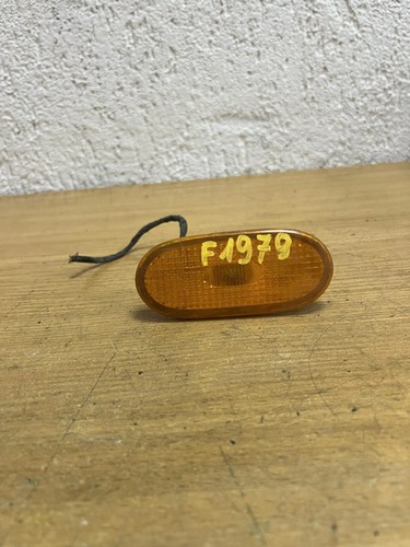 VW CRAFTER 30-50 Furgon 2E Kotflügelblinker vorne rechts #F1979 25416016