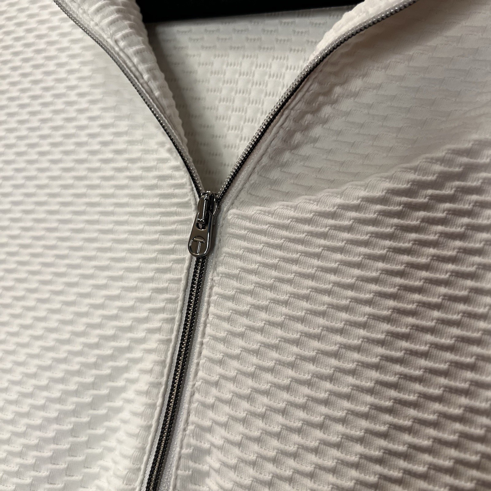 Tail Tech Performance Women’s size Large White An… - image 4