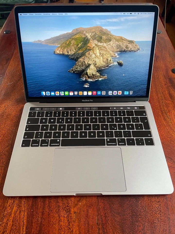 MacBook Pro 2019, 13 Zoll, i5 2,4 GHz, 16 GB Ram, 256 GB Speicher