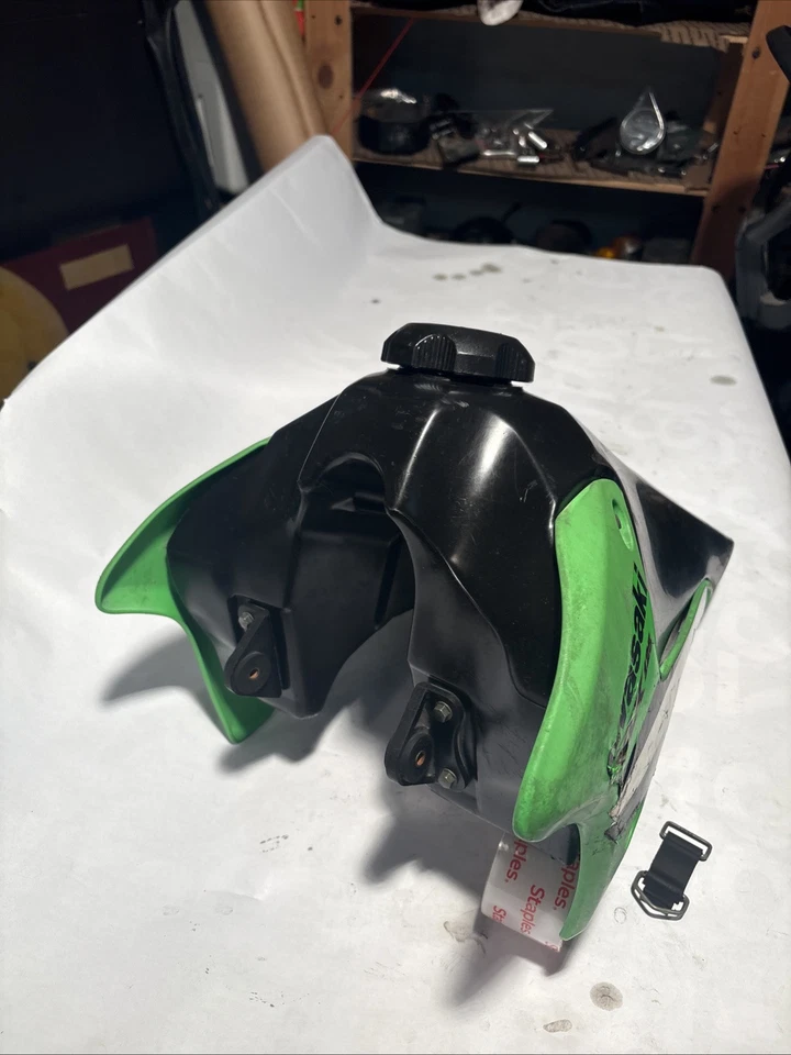 2003-2007 Kawasaki KLX125 tanque de gasolina combustível 51001-S018-539 KLX 125 L DRZ Suzuki fabricante de equipamento original✅ - Imagem 2 de 4