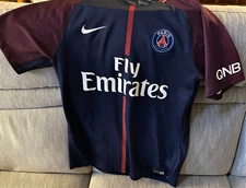 PSG Paris Saint-Germain Fly Emirates NIKE soccer jersey size M 2017