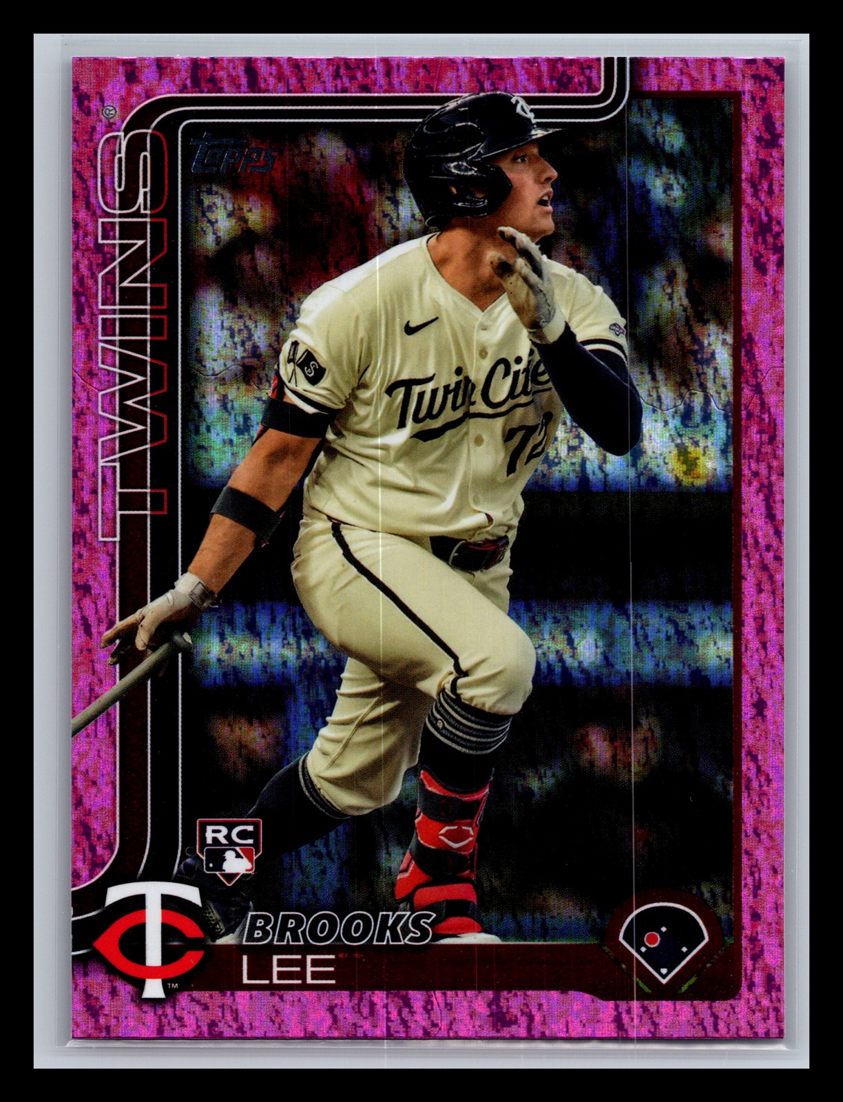 Brooks Lee Minnesota Twins #317 Topps 2025 Topps Pink Holo Foil