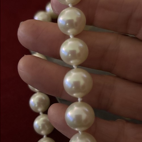 Christian Dior Vintage Large White Round Pearls Logo CD Crystals Necklace - Picture 11 of 12