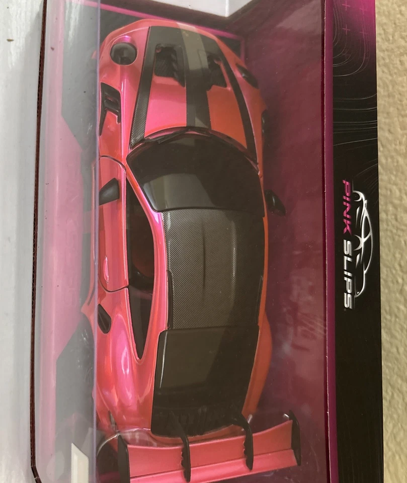 Jada Pink Slips Porsche 911 GT3 RS 992 PINK 1:24 - Image 4 of 4